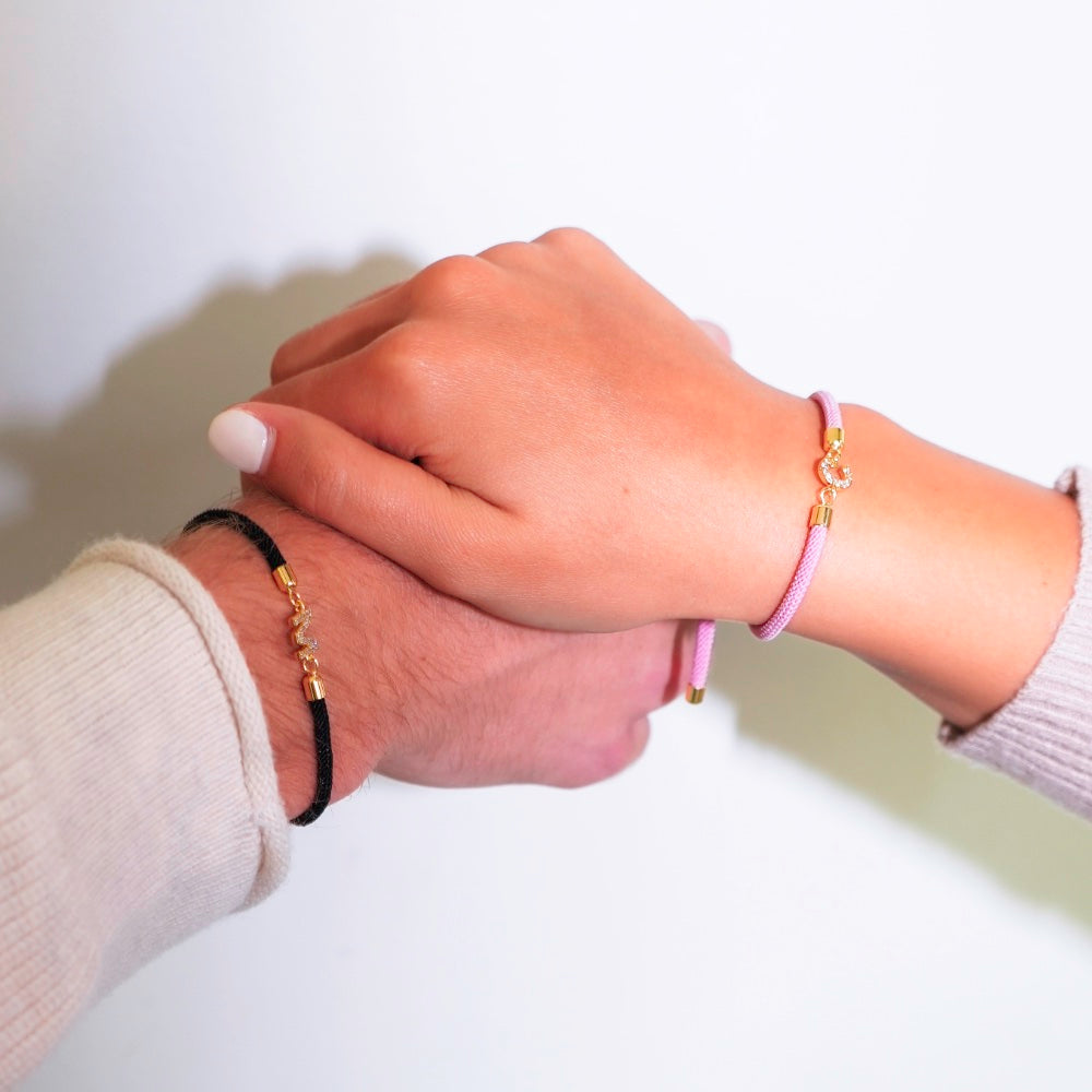 Calla – Bracelet ajustable avec initiale gravée