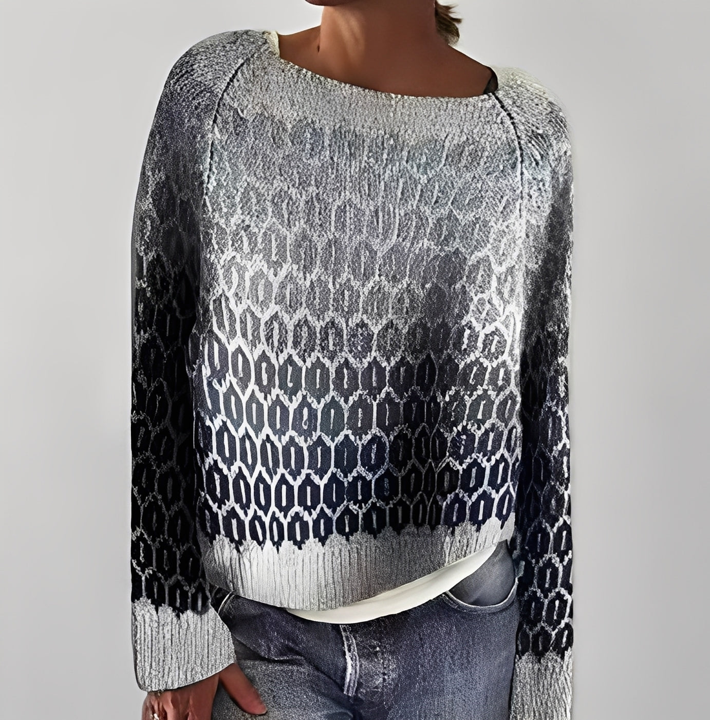Flavienne - Basic winter sweater with round neck for women