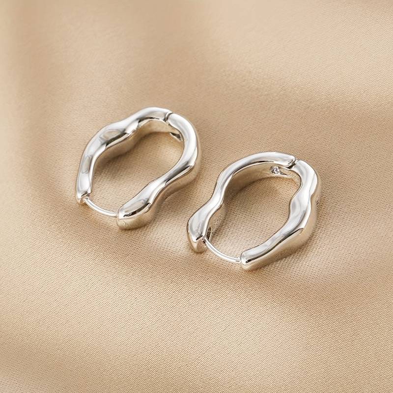 Boucles d'Oreilles de créole irrégulières - Boucles d'Oreilles de créole de forme irrégulière