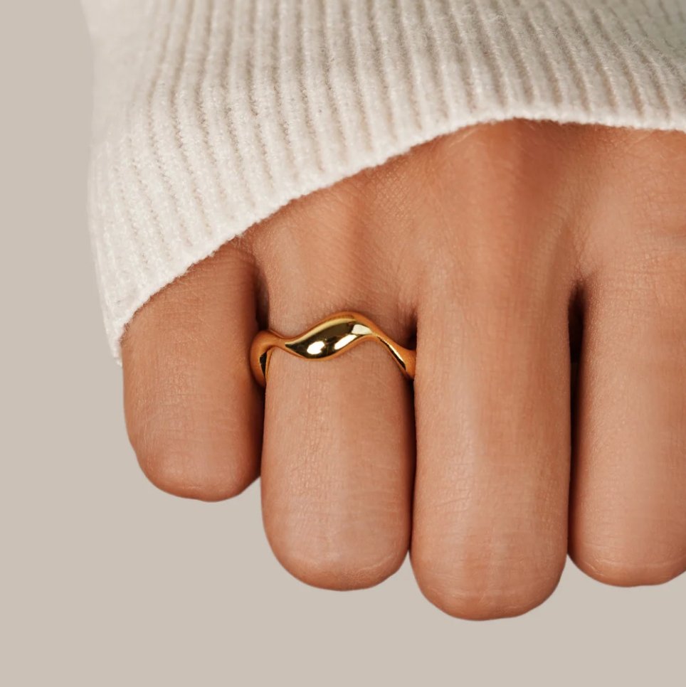 Tarah – Bague vague en or 18K