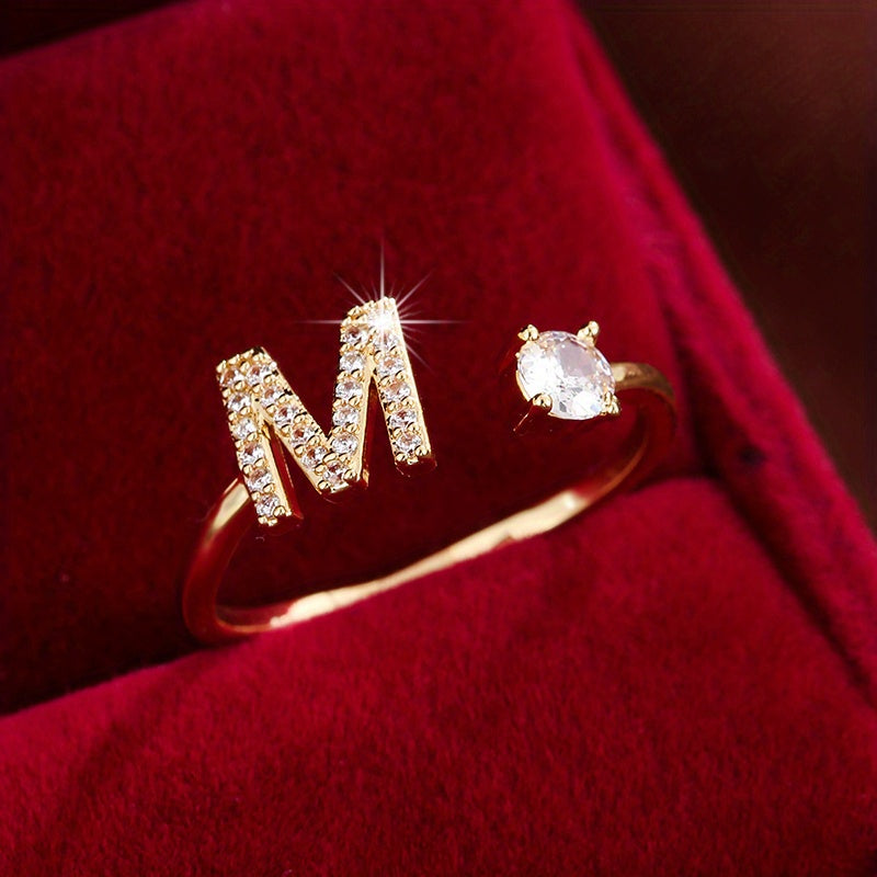 Nova – Bague ouverte moderne avec initiale et zircon
