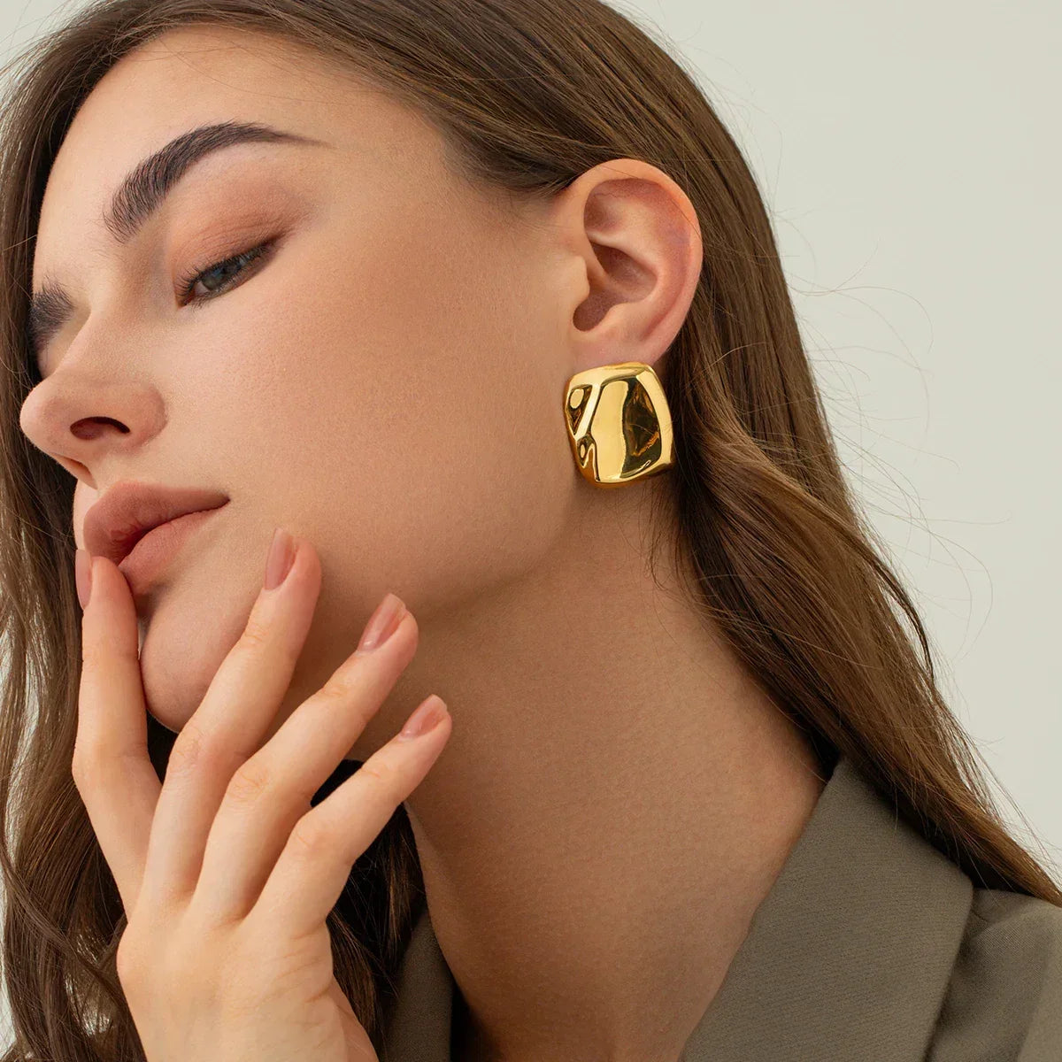 Poppy - Boucles d'oreilles carrées dorées
