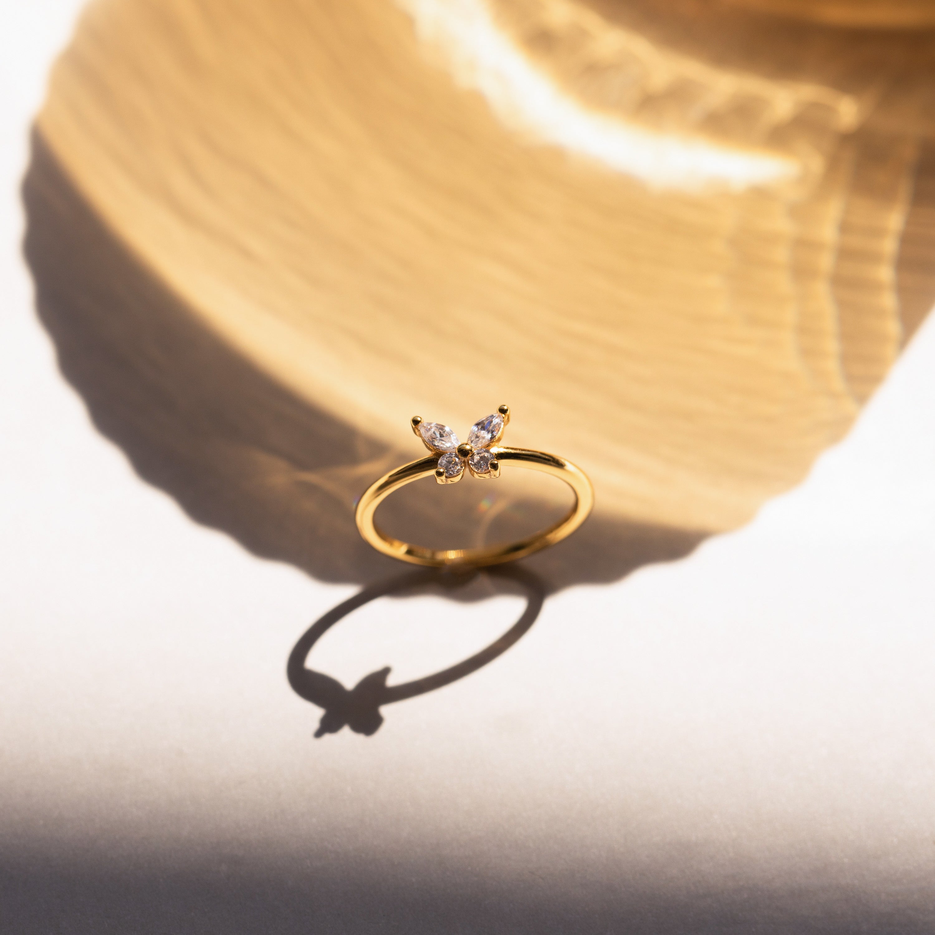 Papillon – Élégante bague de diamants