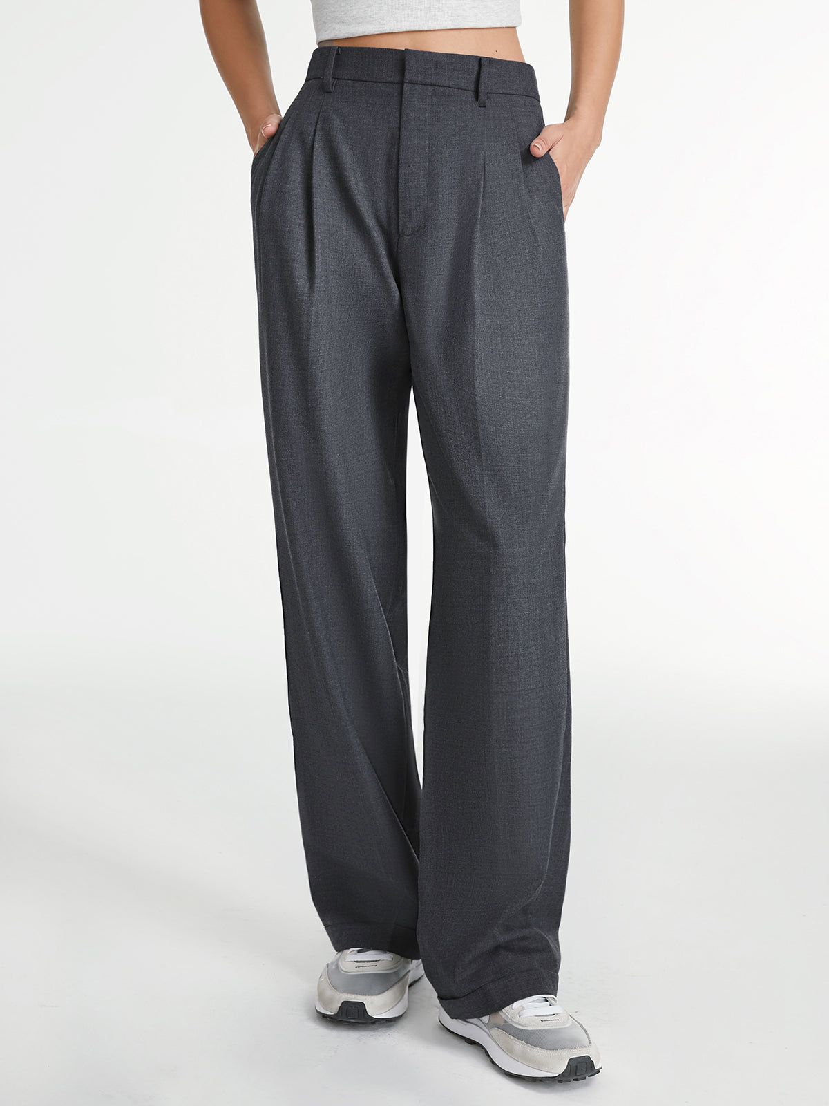 Amira – Juste Pantalon de Costume