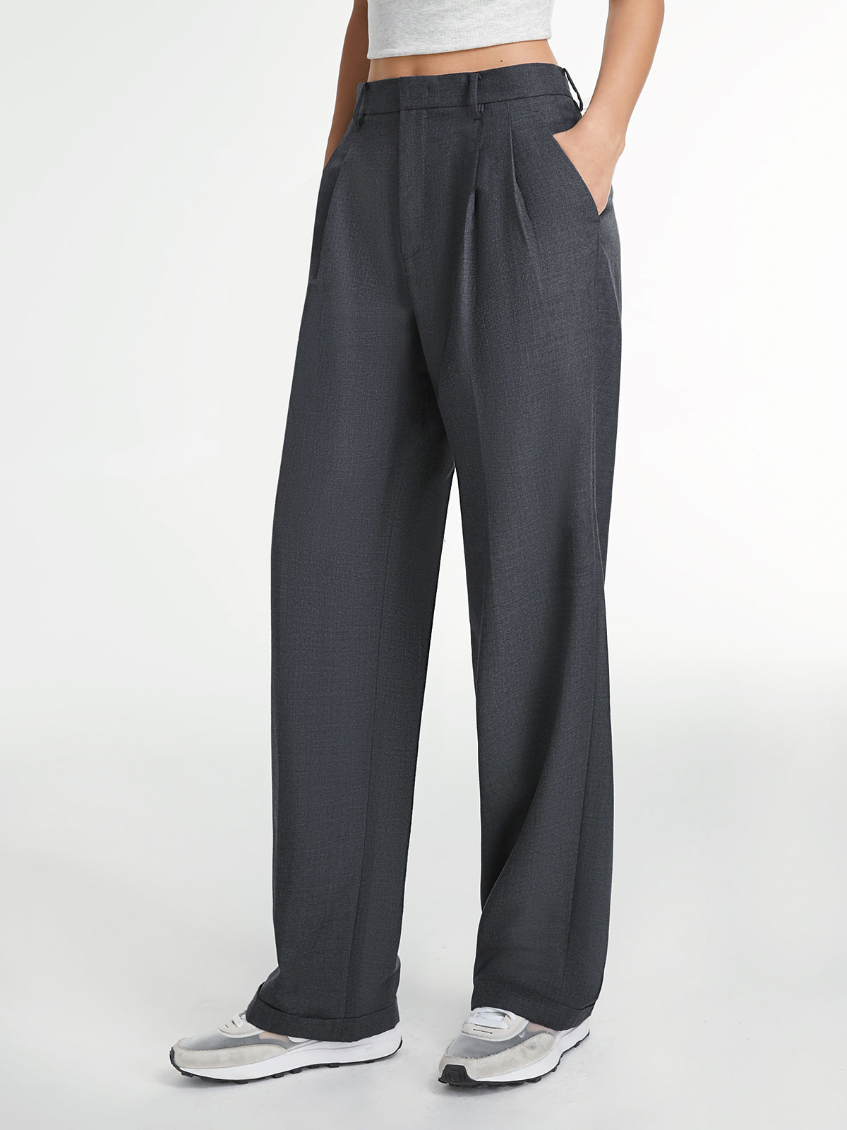 Amira – Juste Pantalon de Costume