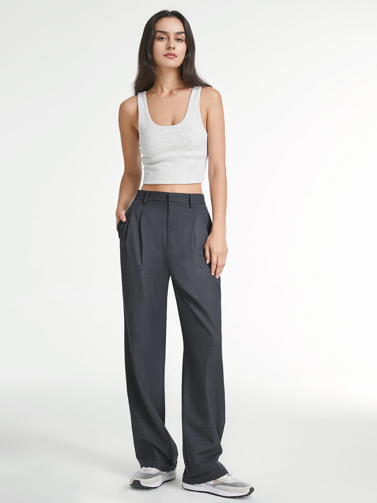 Amira – Juste Pantalon de Costume