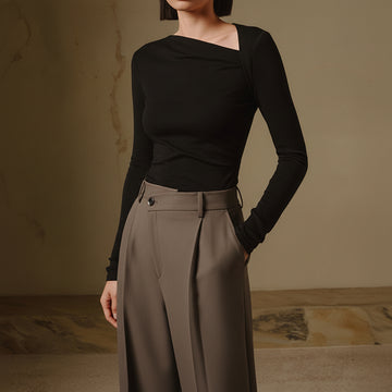 Selina – T-shirt à manches longues asymétrique en rib