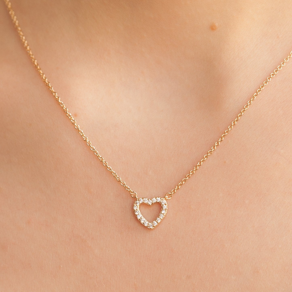 Petit collier d'amour - Collier en cœur en or et diamant