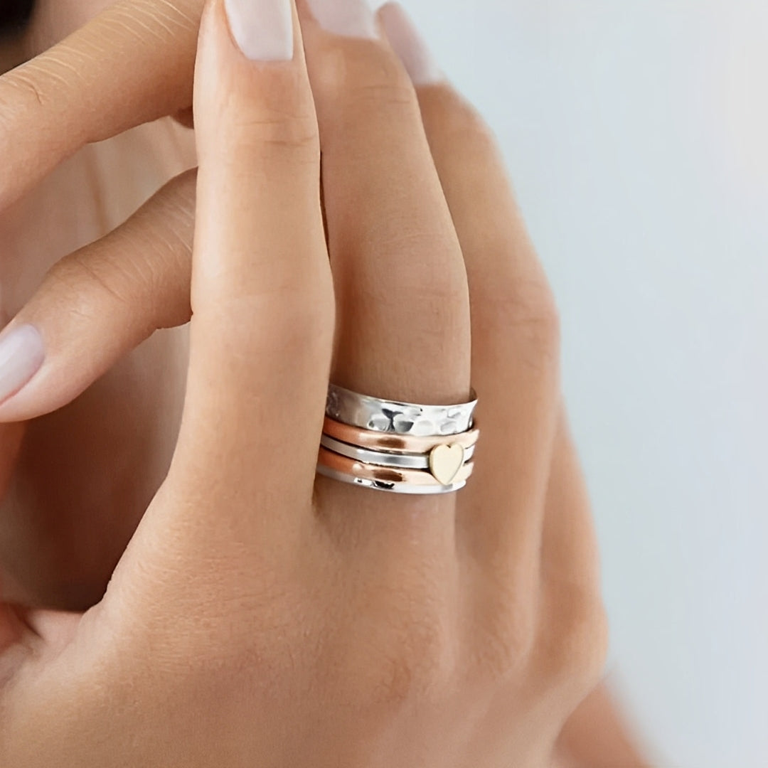 Amara – Bague en forme de cœur tournant