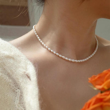 Dahlia – Collier de pierres précieuses