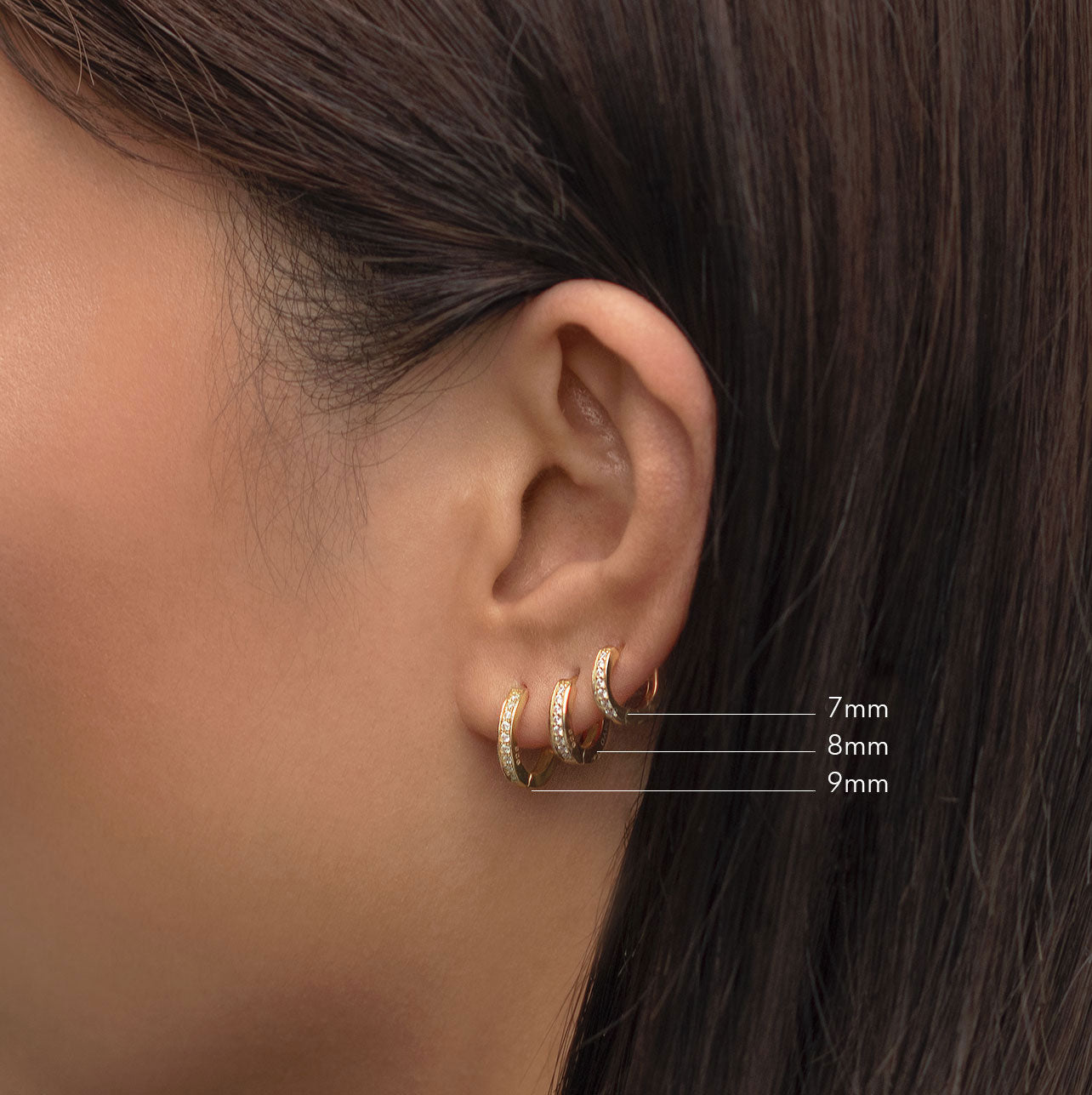 Boucles d'oreilles Huggie Pave Classiques