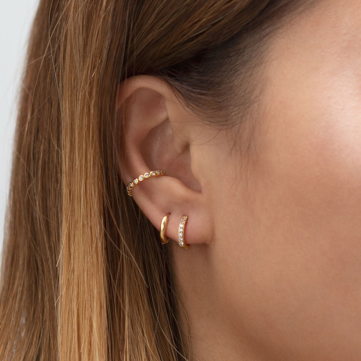 Pave - Boucles d'oreilles Huggie en Zirconium