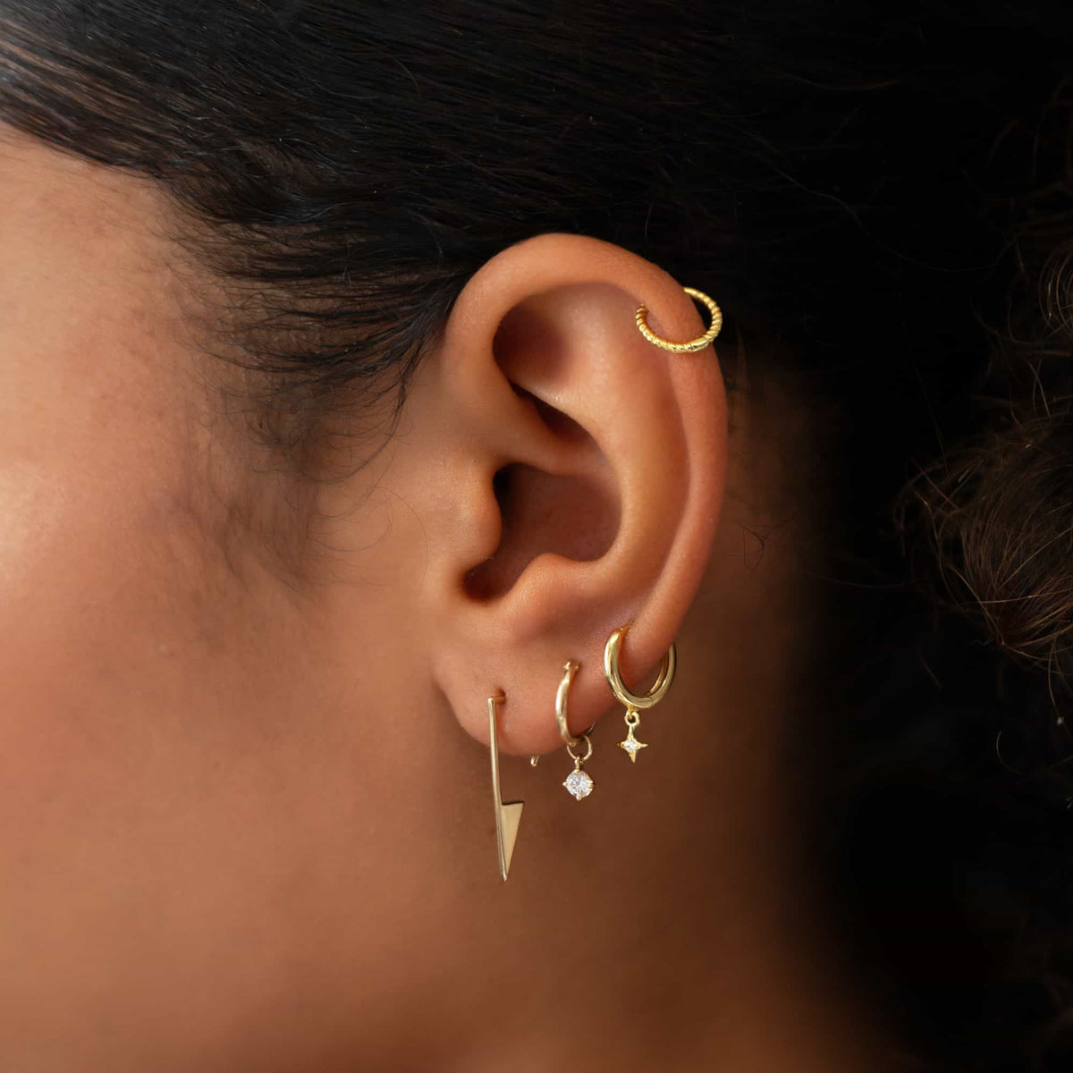 Boucles d'oreilles classiques Huggie