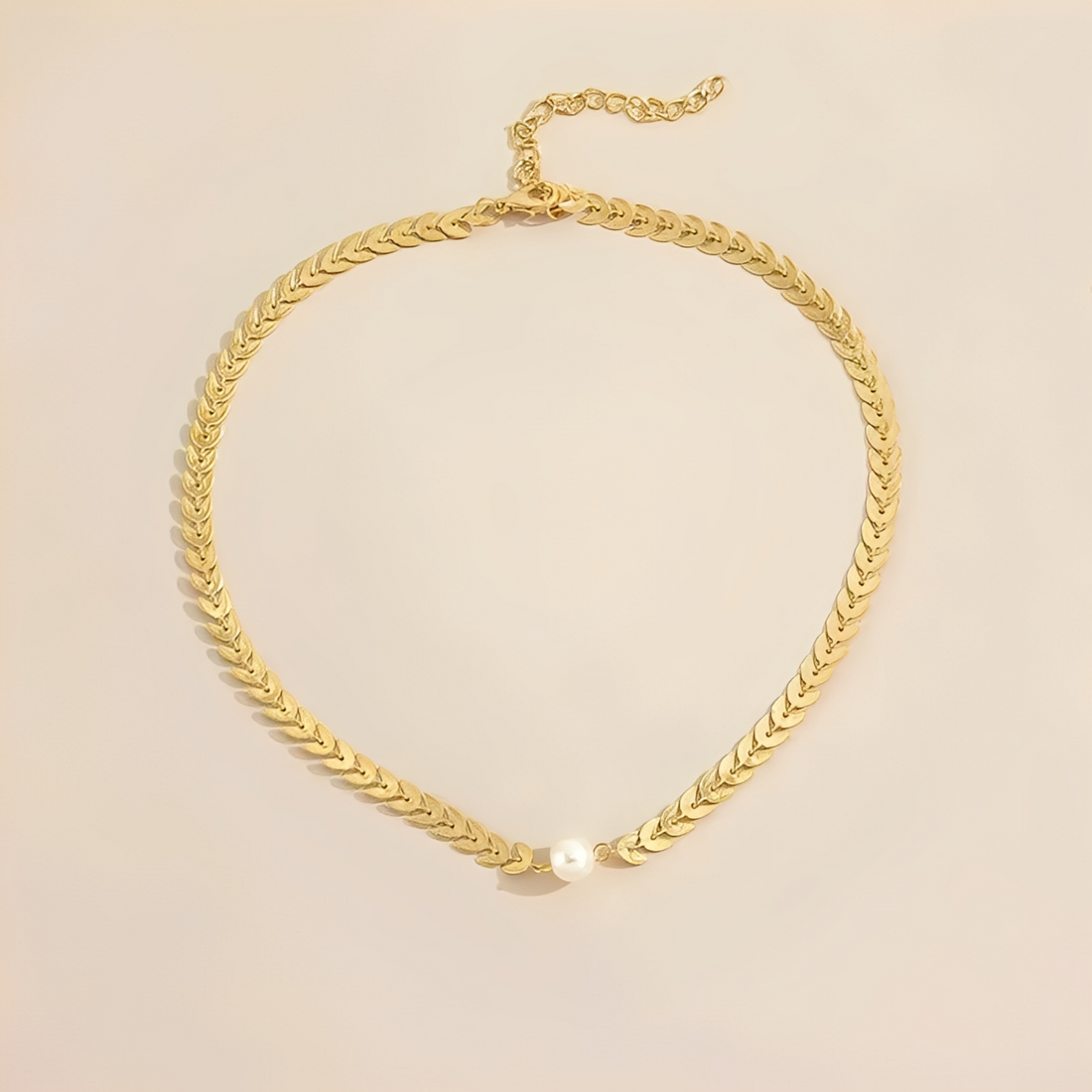 Aria – Collier Romain en Or et Perle Élégante
