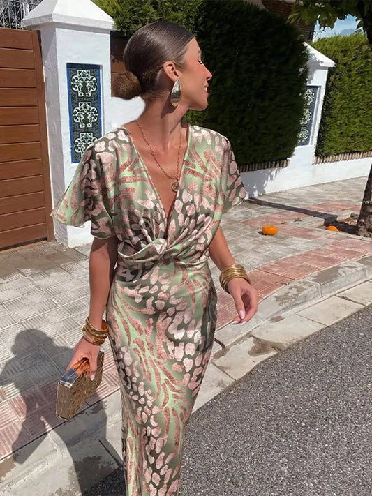 Cosima - Robe féminine avec col en V