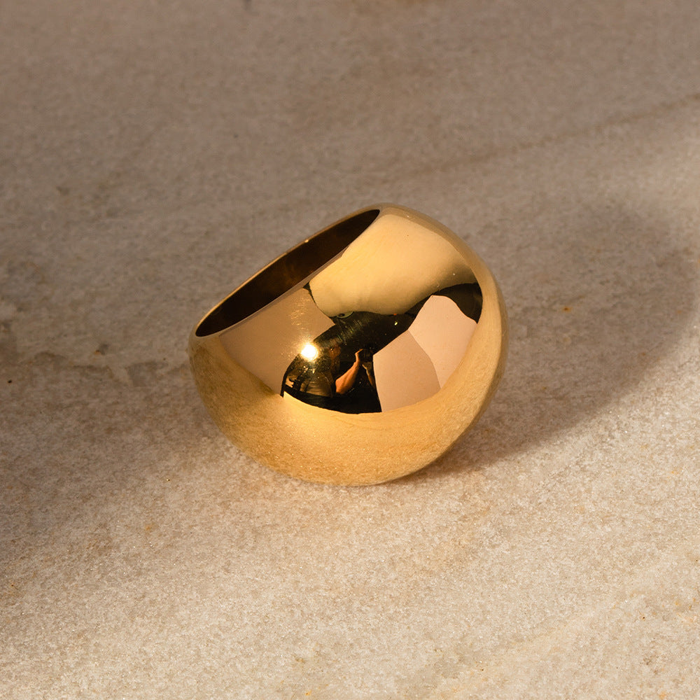 Ella – Bague dôme contemporaine