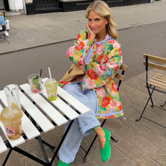Elena – Blouson Matelassé avec Motif Floral