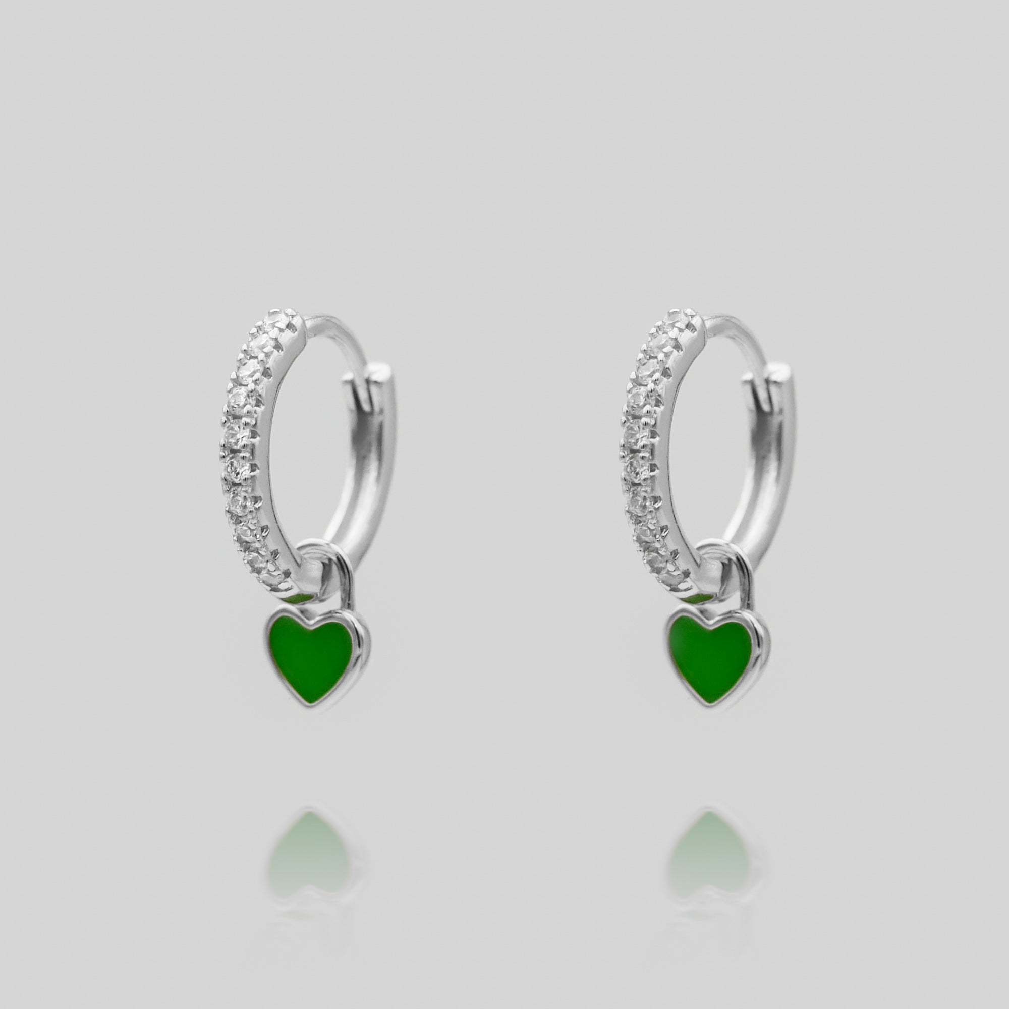 Gabby – Boucles d'oreilles huggies en forme de cœur