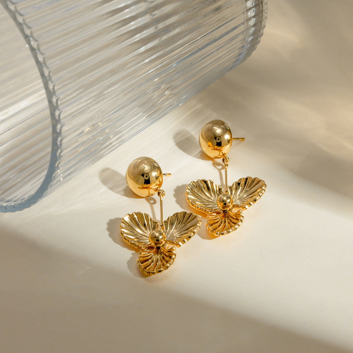 Brianna – Boucles d'oreilles Pensée Dorées