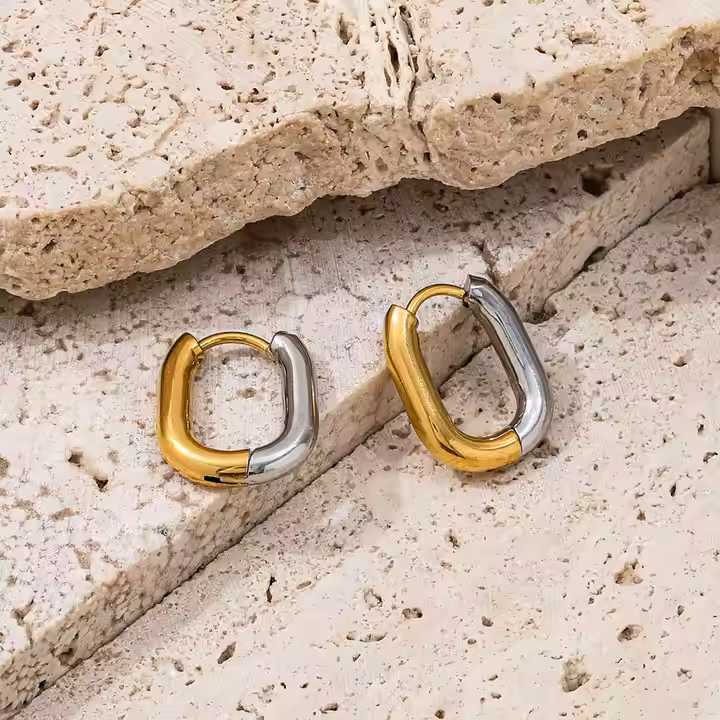 Thea – Boucles d'oreilles en métal