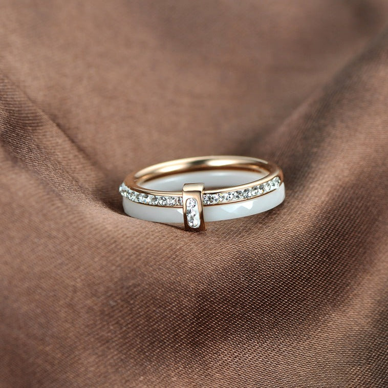 Cerelia – Bague de luxe au design minimaliste