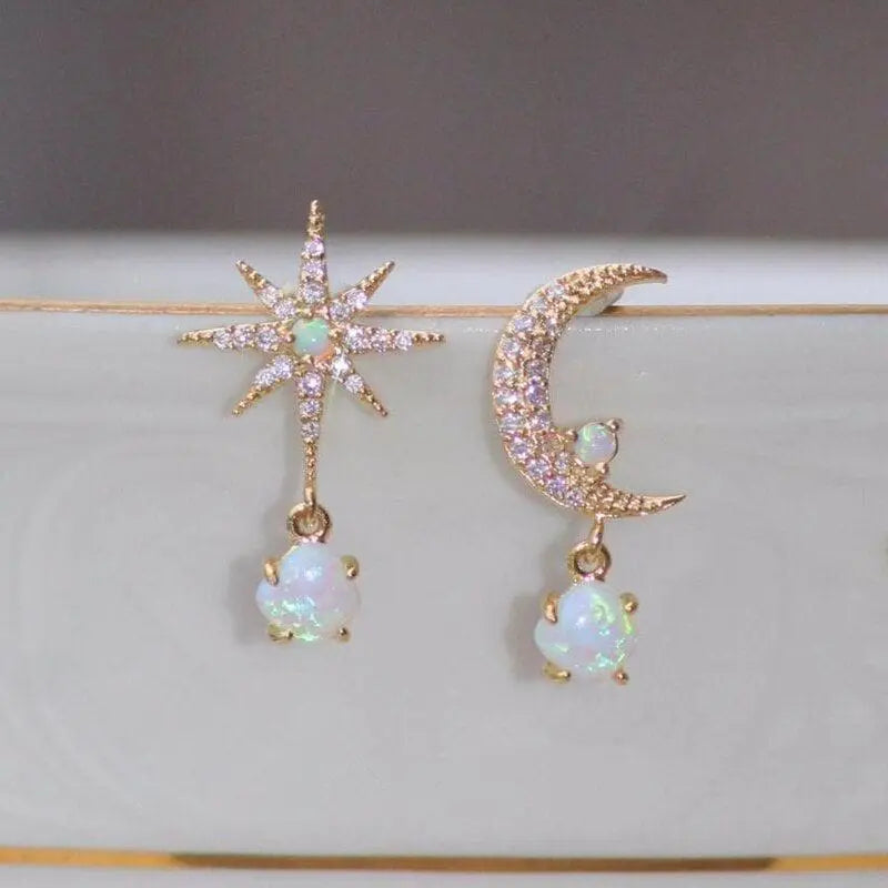 Carol – Boucles d'oreilles Lune et Étoiles en or et opale