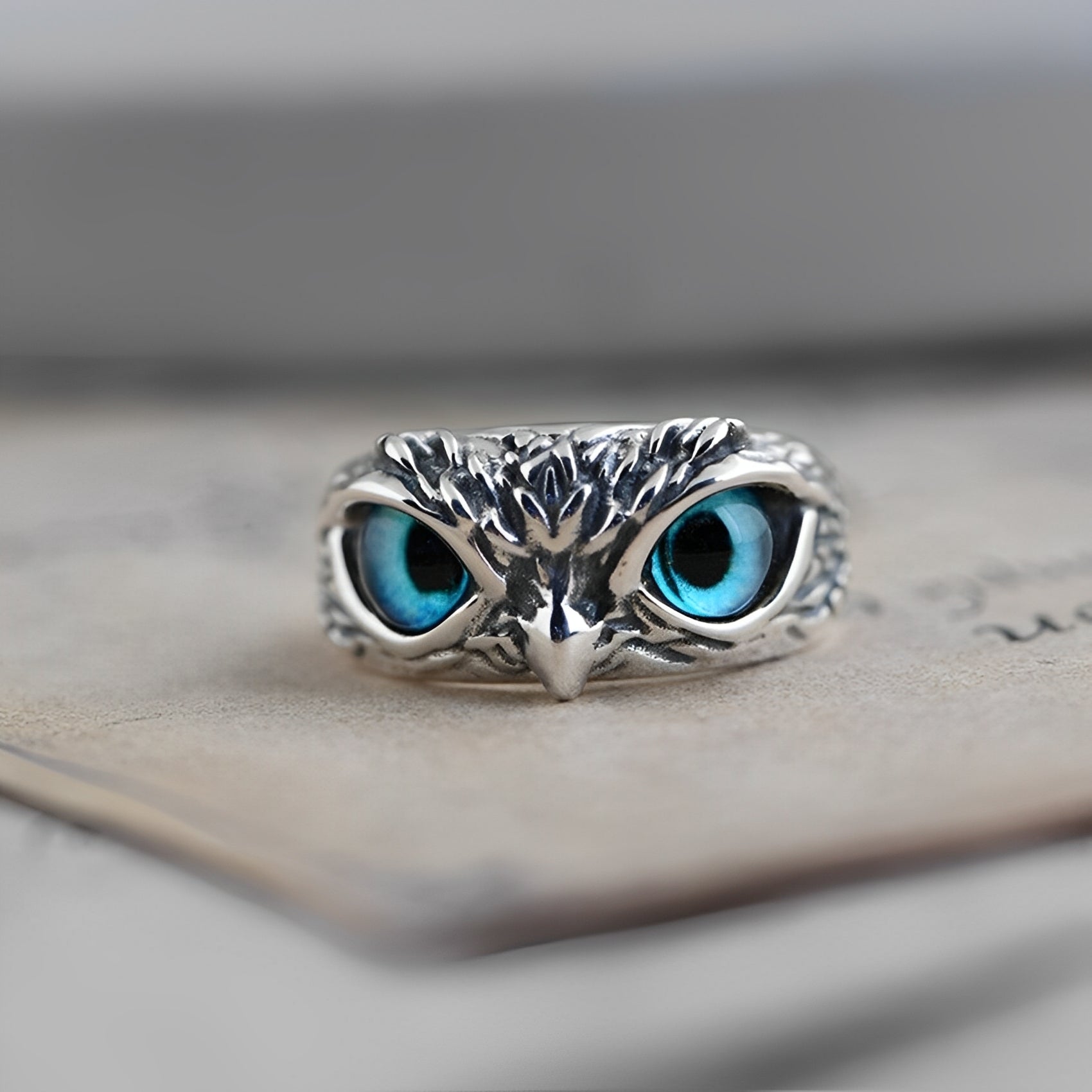 Niva – Bague amulette ajustable en argent et opale