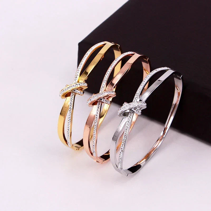 Dalia – Bracelet Nœud Élégant