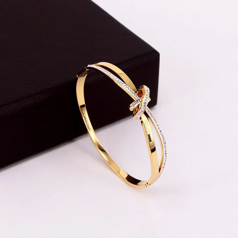 Dalia – Bracelet Nœud Élégant