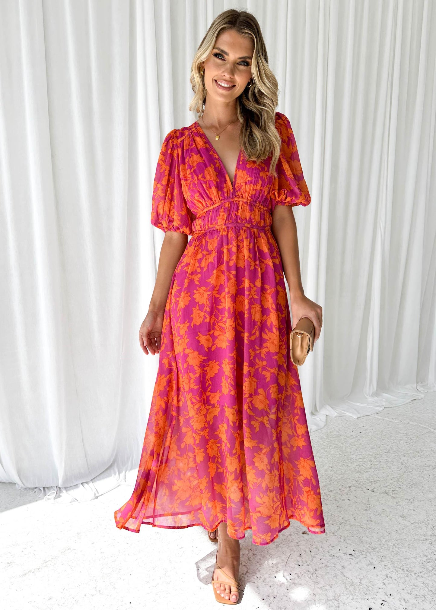 Kathy – Longue Robe à Col en V