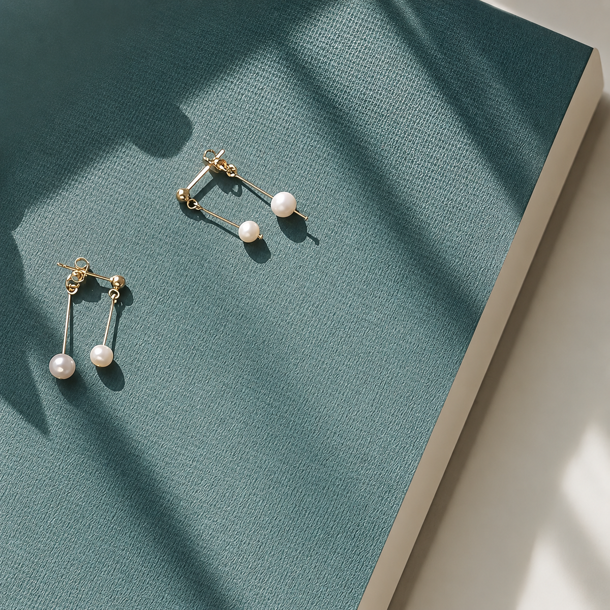 Alice – Boucles d'oreilles pendantes en perle romantique