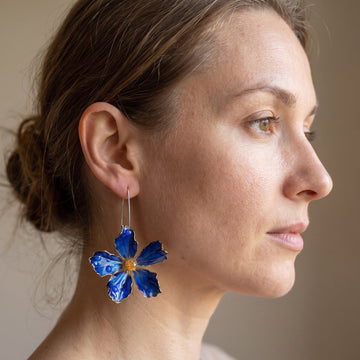 Bliss – Boucles d'oreilles vintage en fleur bleue