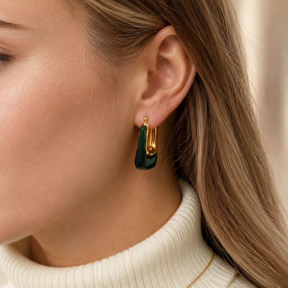 Eline – Boucles d'oreilles rectangulaires en acrylique vert