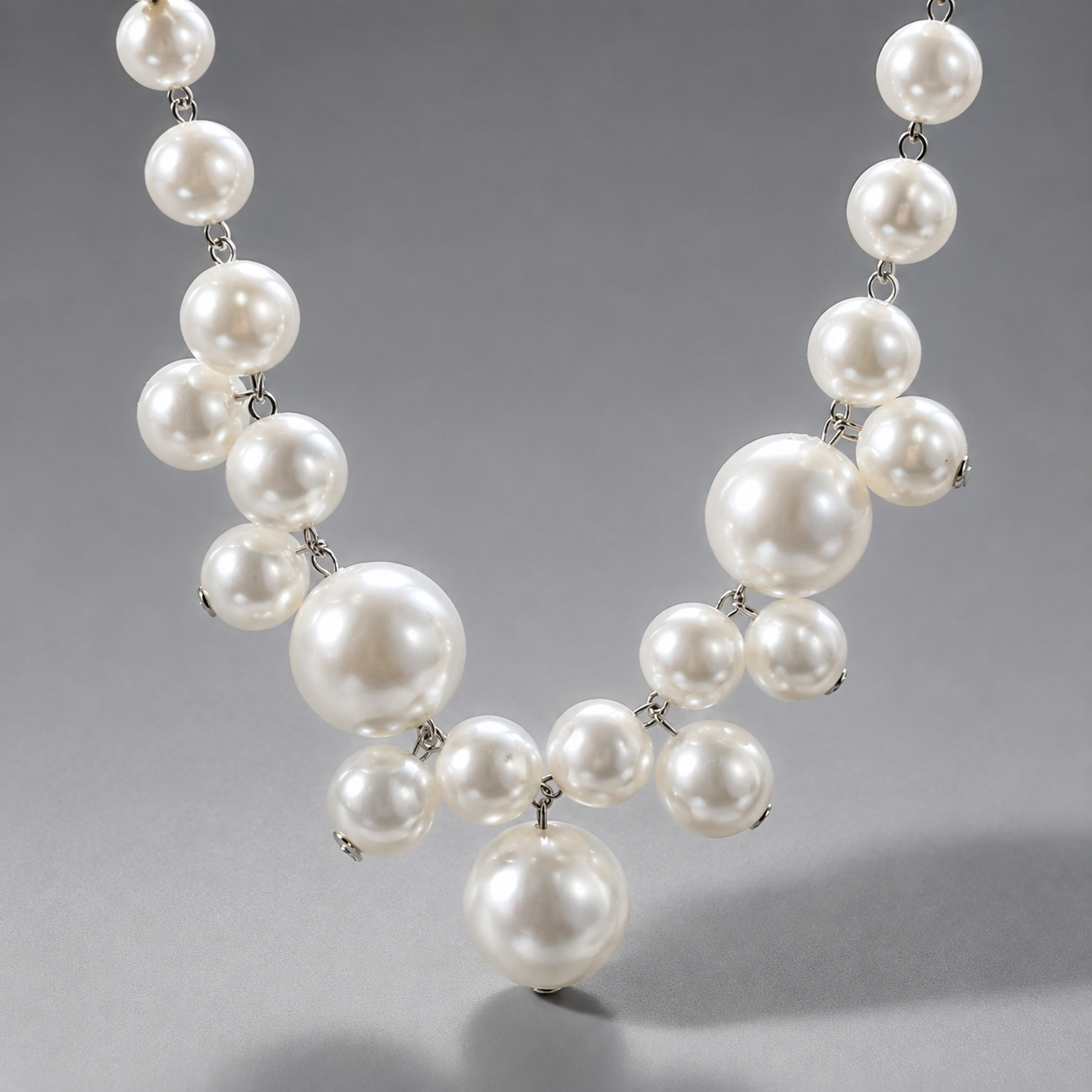 Lucie – Collier de luxe léger avec grandes et petites perles