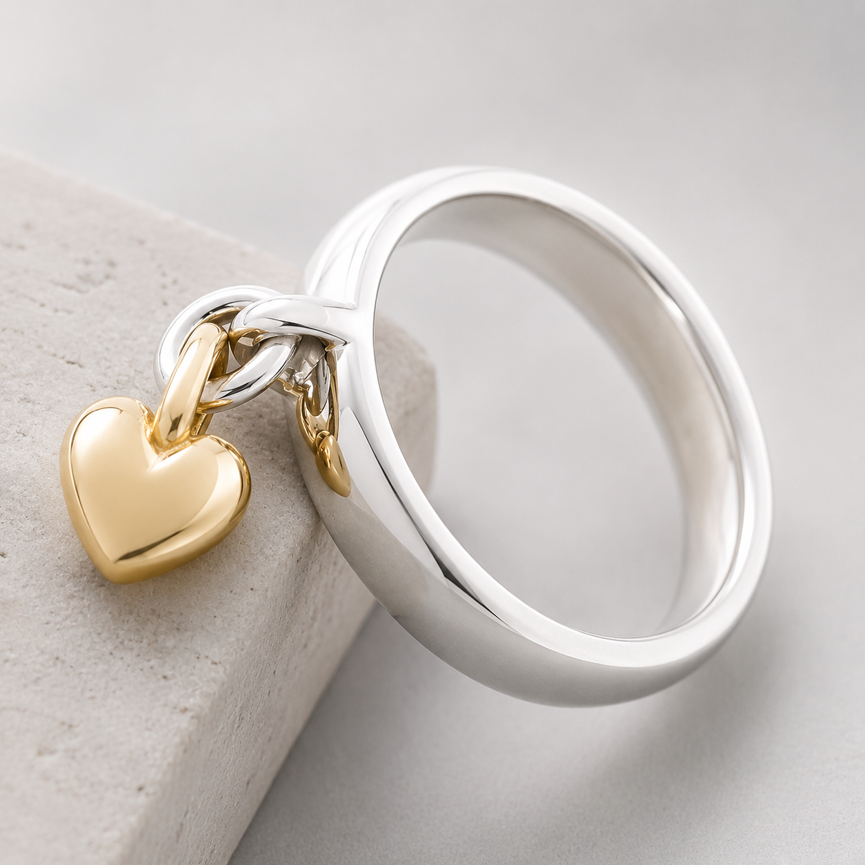 Maelie – Bague en argent avec cœur mobile style rétro