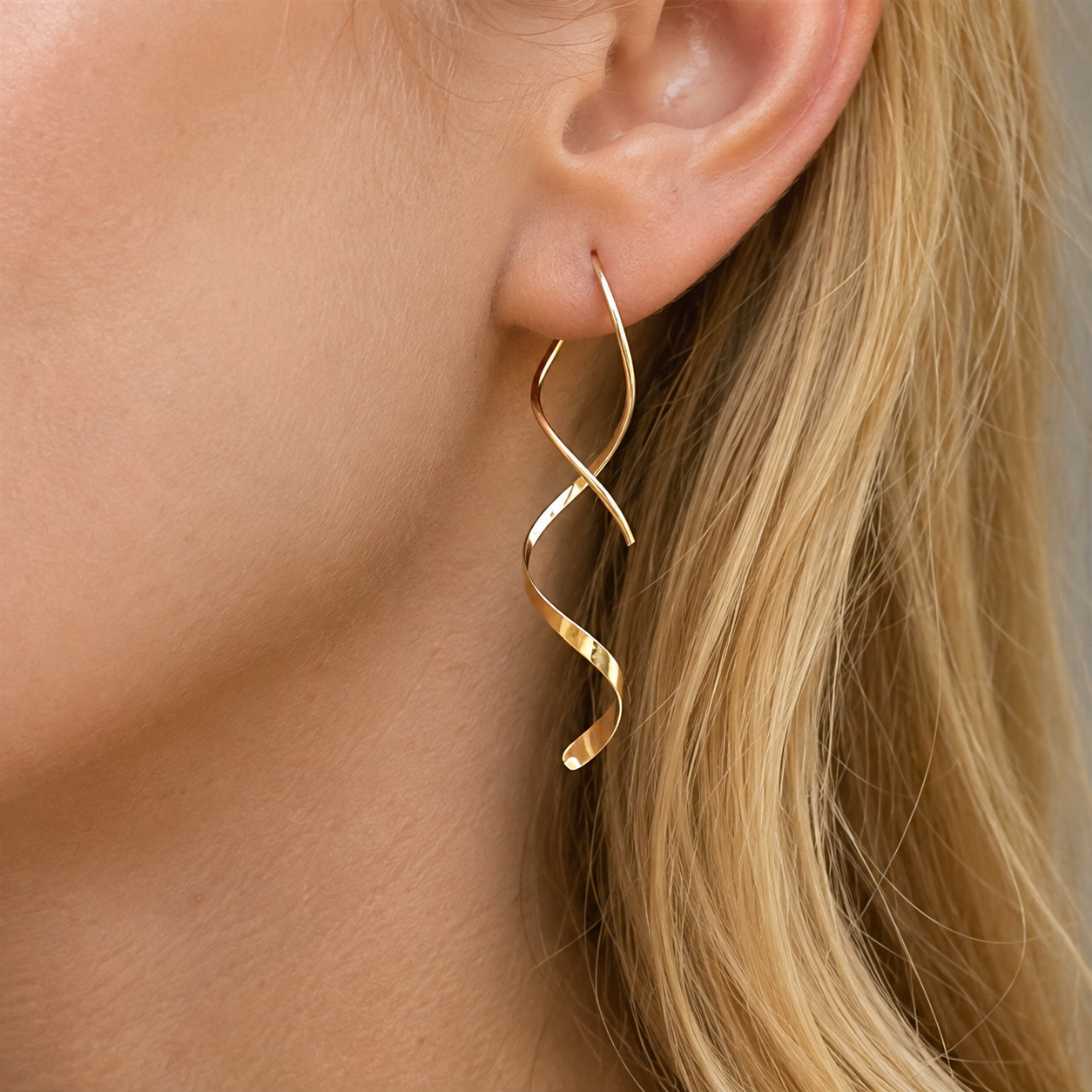 Mel – Boucles d'oreilles spirales en or