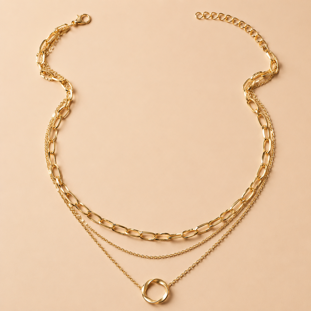 Michelle – Collier vintage avec chaînes dorées en couches et pendentif