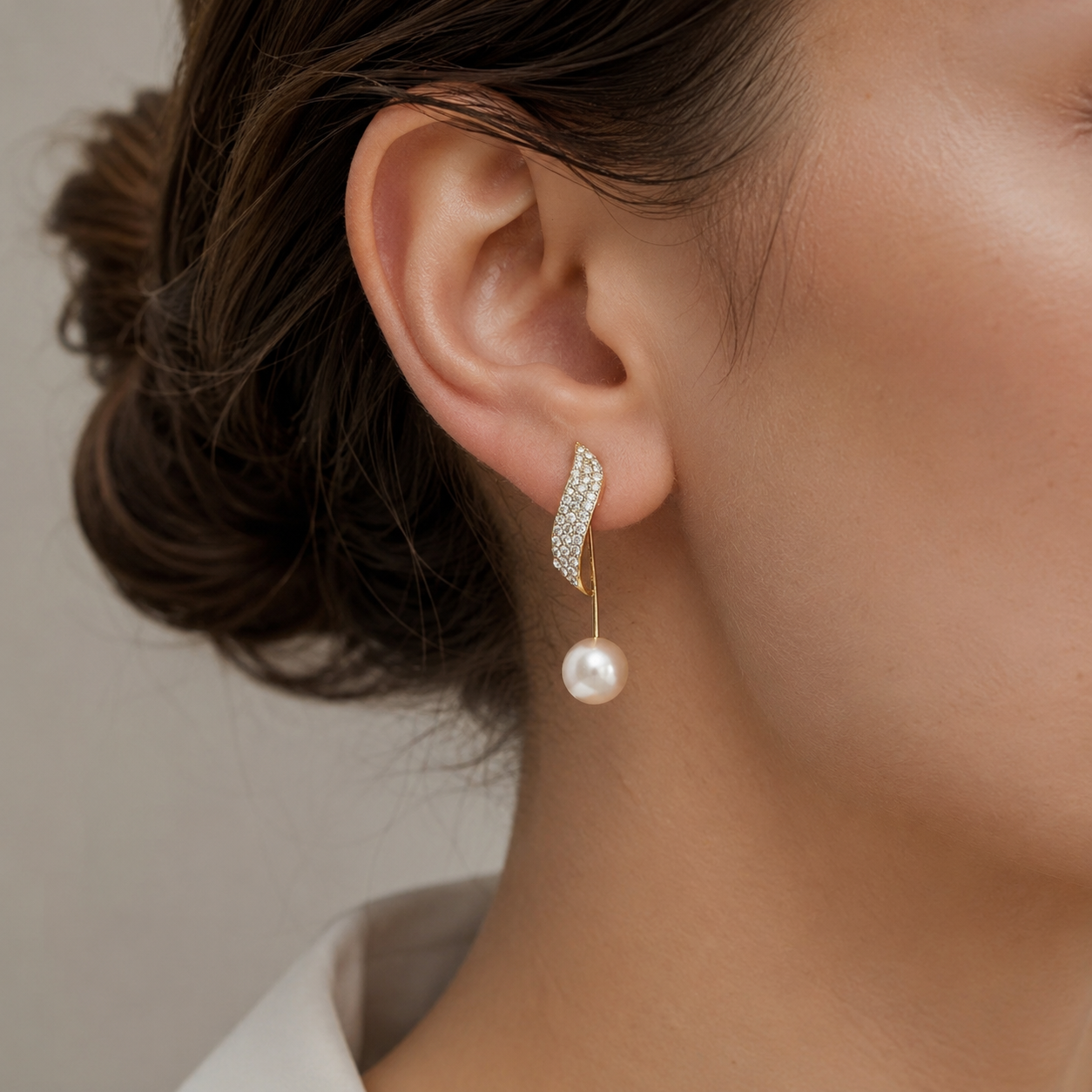 Lumine – Boucles d'oreilles charmantes avec perles et doré luxueux