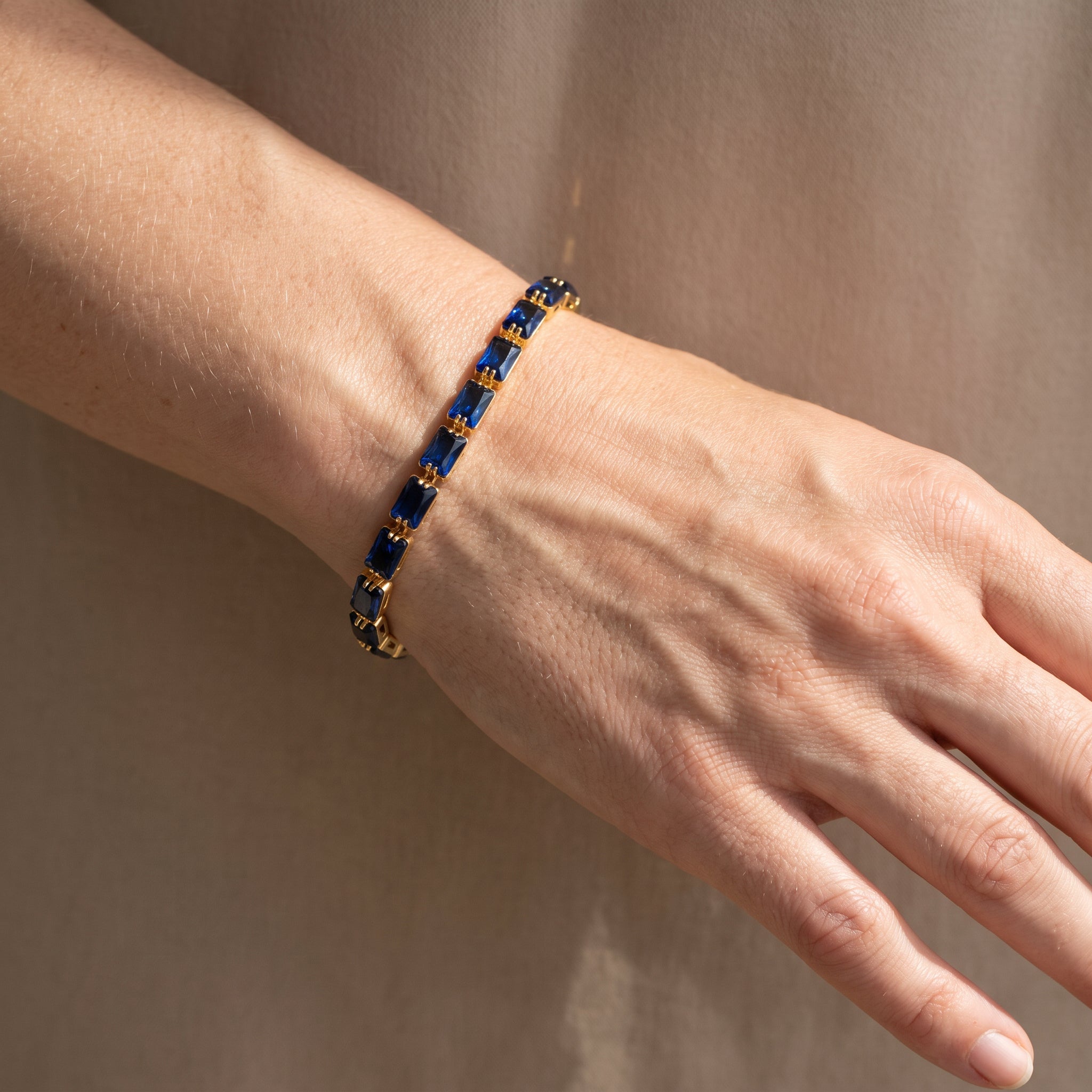 Mireda – Bracelet doré Thalindra