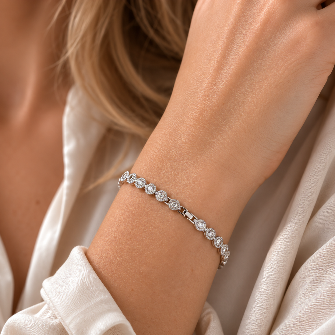 Victoria – Collier et bracelet avec bouton rond brillant