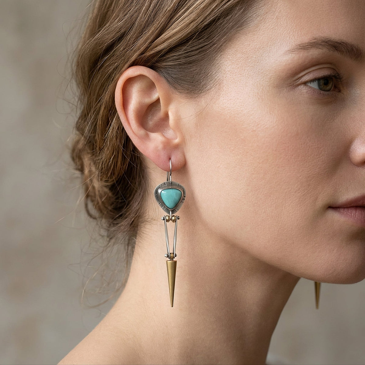 Tahlia – Boucles d'oreilles ethniques boho avec pierre en résine verte