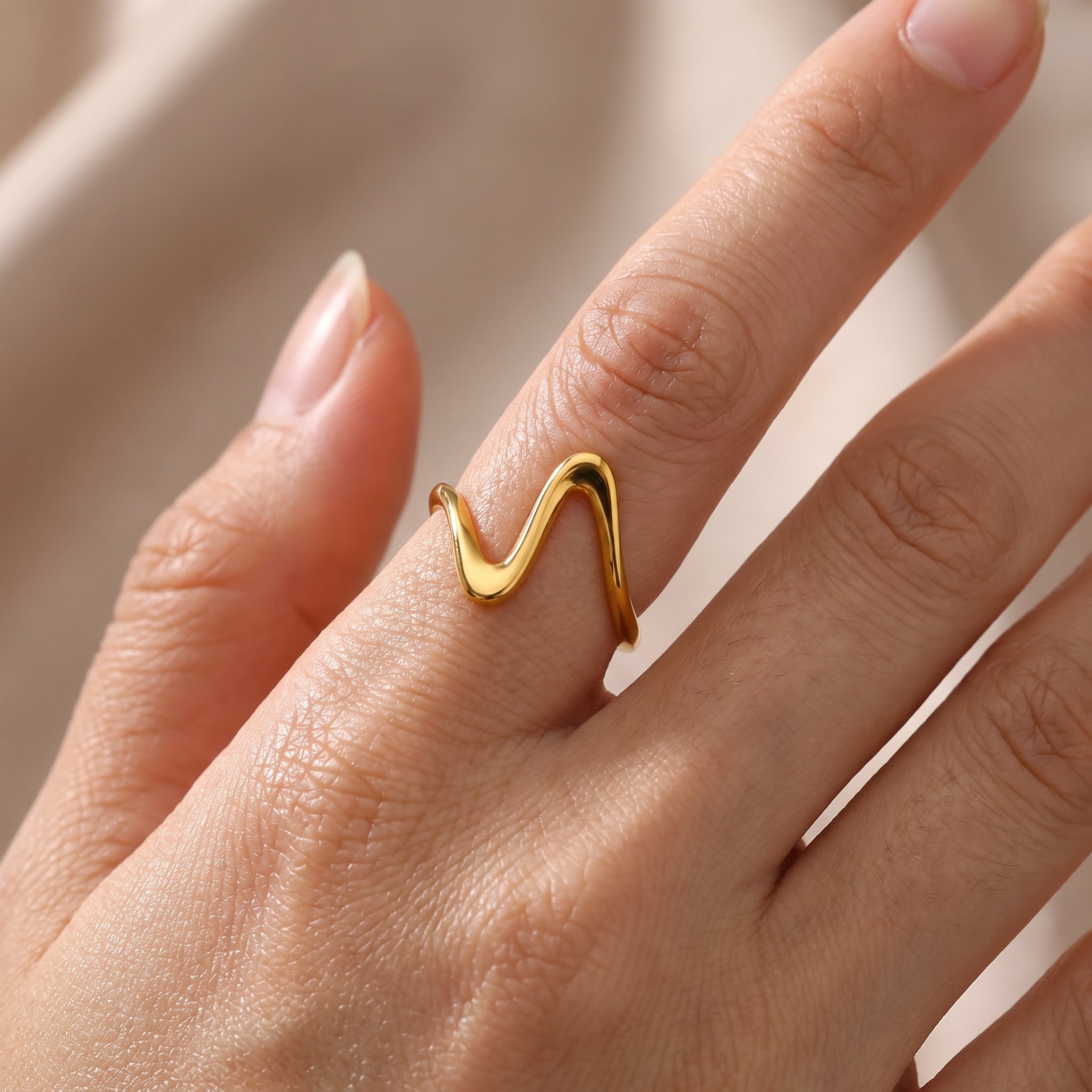 Rea – Bague de manchera ajustable au style moderne
