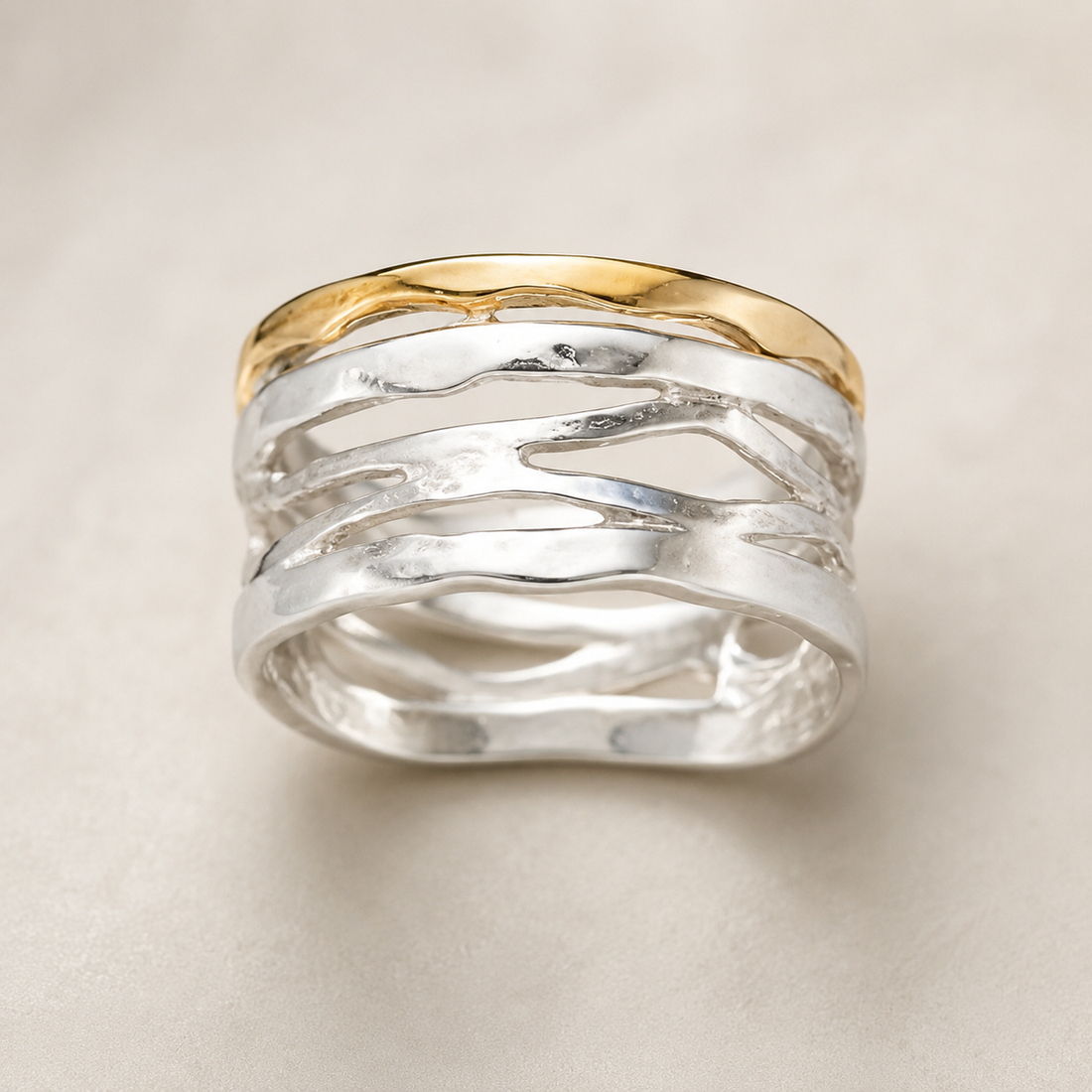 Calista – Bague minimaliste bicolore de style vintage