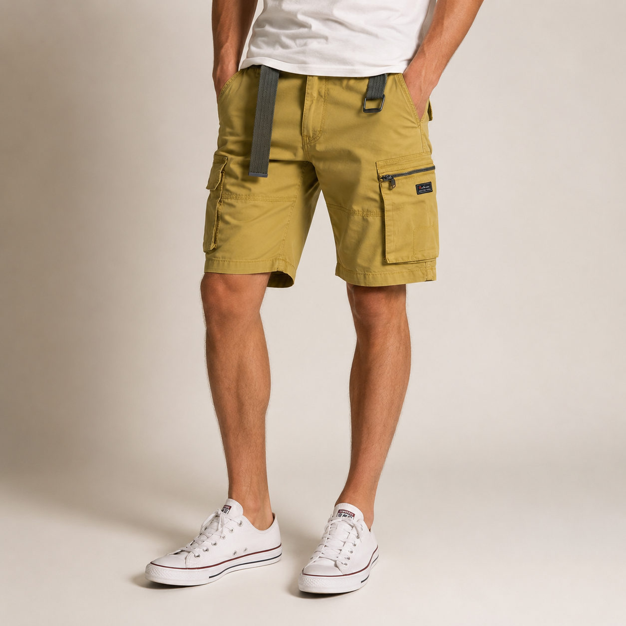 Steve - Short cargo ample
