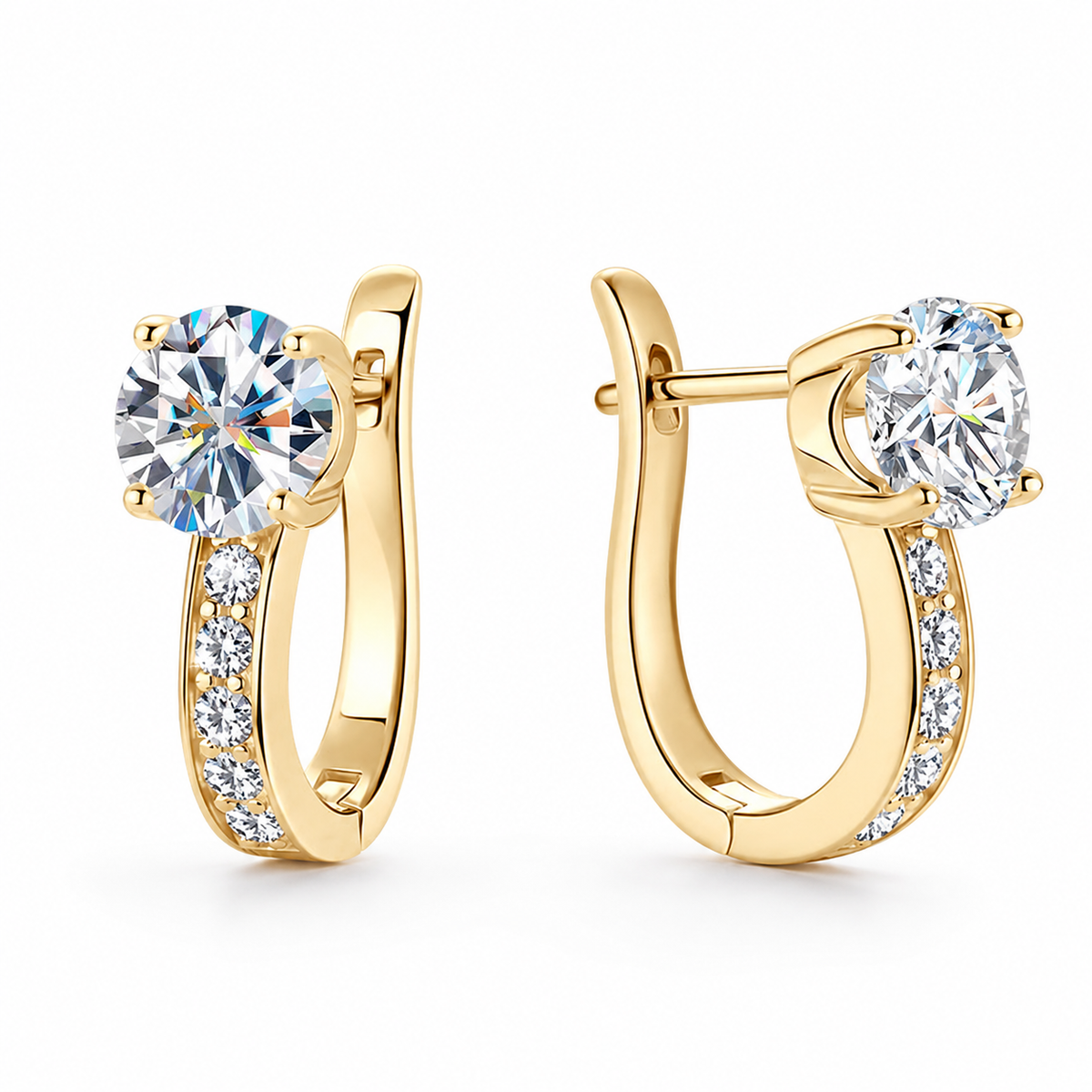 Nathalie – Boucles d'oreilles Huggie en Moissanite en or 18K