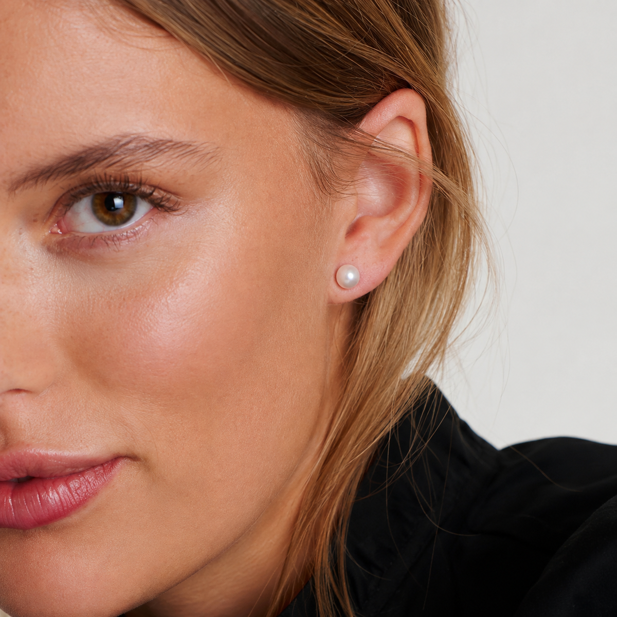 Lucia - Boucles d'oreilles classiques en perles moyennes