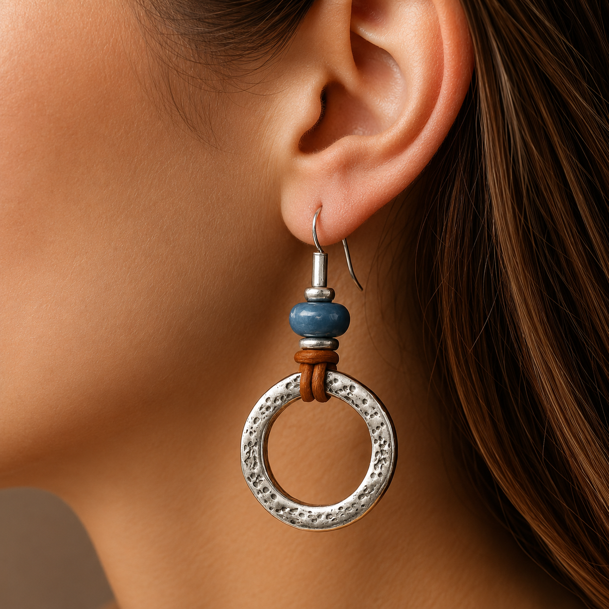 Mira – Boucles d'oreilles en cercle argentées de style boho-vintage