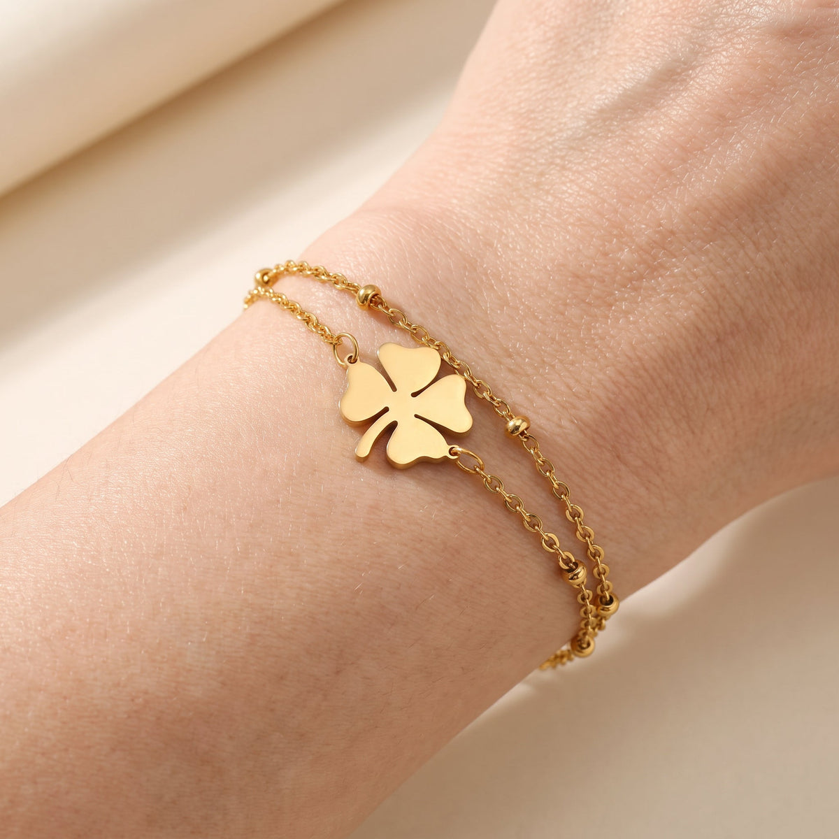 Sanya – Bracelet trèfle en or et argent
