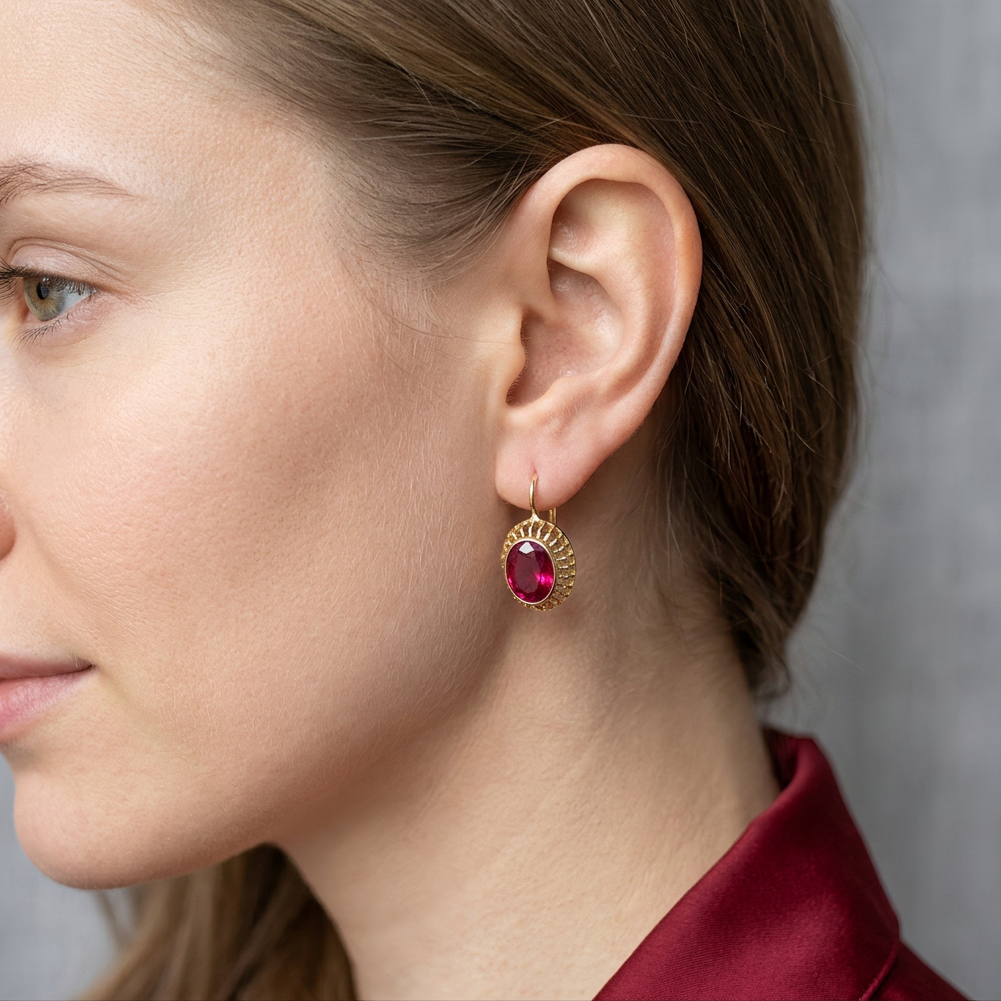 Roxane – Boucles d'oreilles vintage en cristal rouge en or rose
