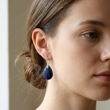 Kris – Boucles d'oreilles vintage chic avec pierre bleue